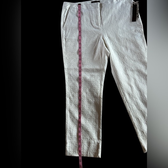 Dana Buchman Textured White Ankle Pants Chic Workwear Size 12 NWT - Picture 10 of 11
